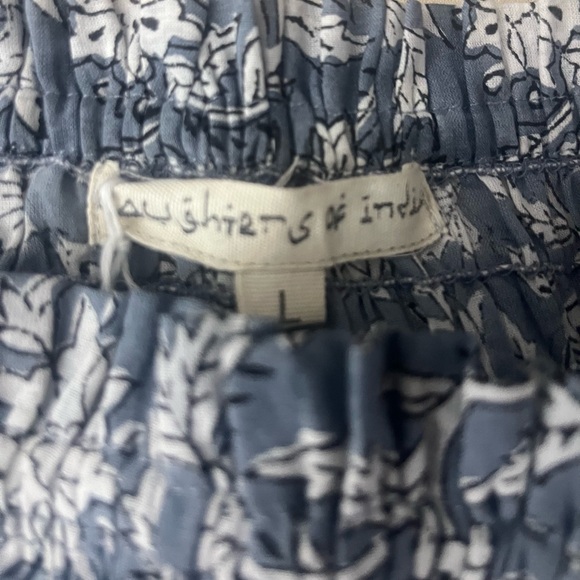 Daughters of India Saira Top - Picture 9 of 11